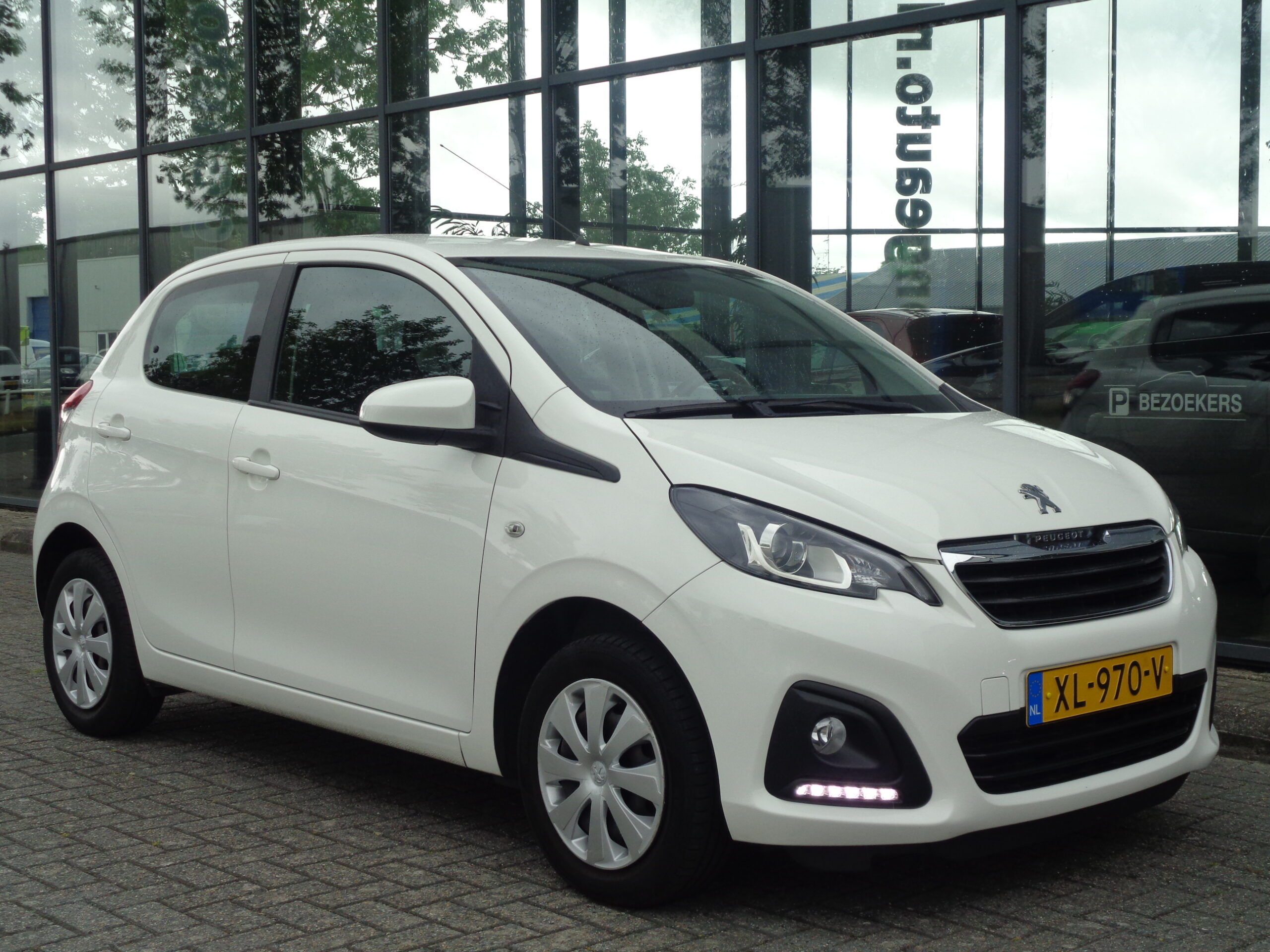 Peugeot 108 1.0 E-vti AUTOMAAT